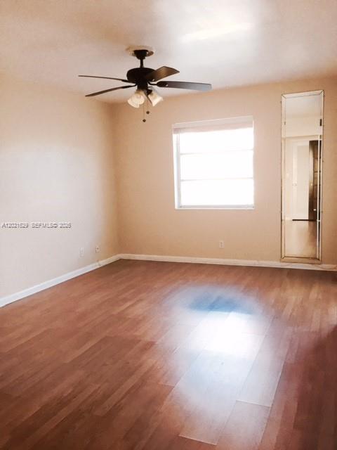 Foto del edificio - 236 Castlewood Dr