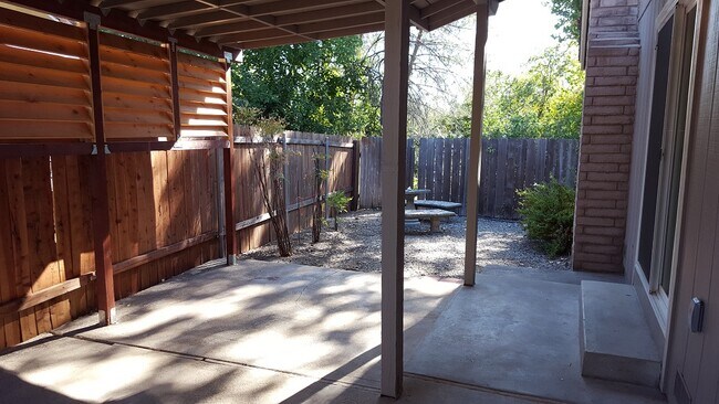 Patio - 5601 Cascade Dr