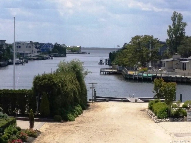 Foto del edificio - 293B Tidal Dr