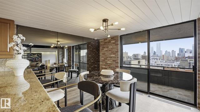 Photo du bâtiment - 10160-10115 115 St NW