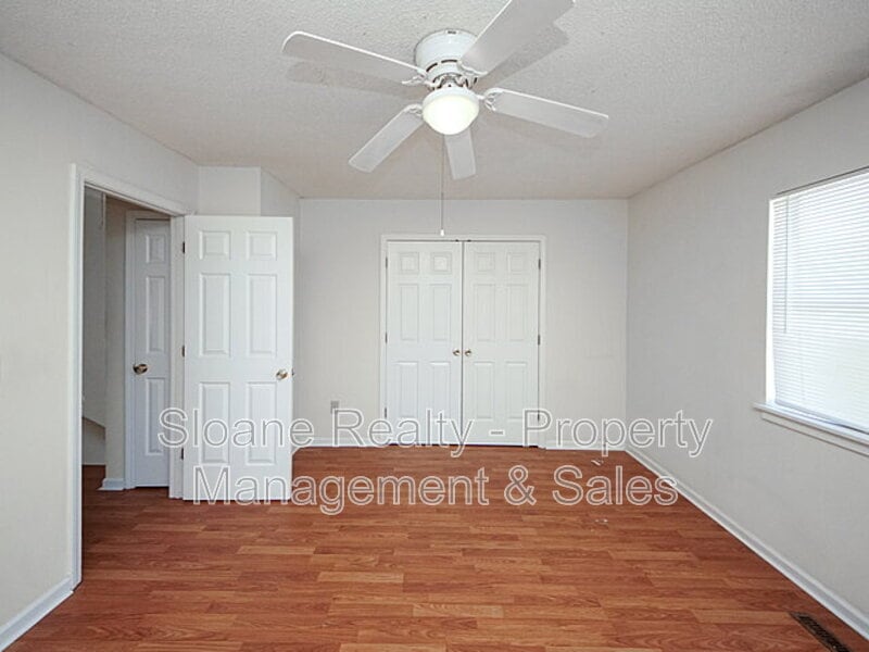 Primary Photo - 1408 D Camp Rd