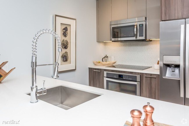 Foto del edificio - 2 br, 2 bath  - 3606 NW 82nd Ave
