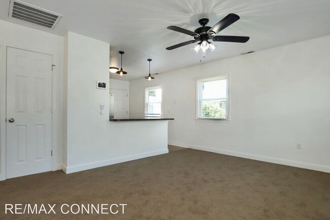 Foto del edificio - 3 br, 2 bath House - 1914 Somerville Dr