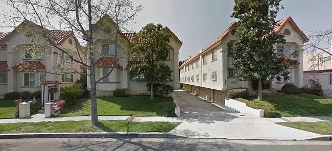 Foto del edificio - 7223 Lotus Ave