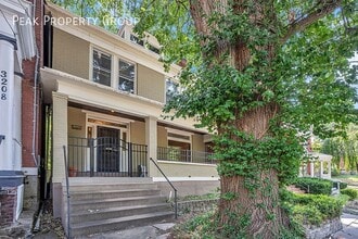 Building Photo - 3206 Bishop St