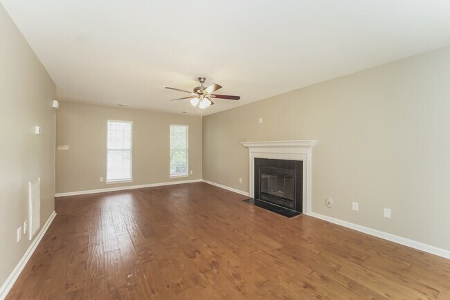 Building Photo - 12901 Angel Oak Dr