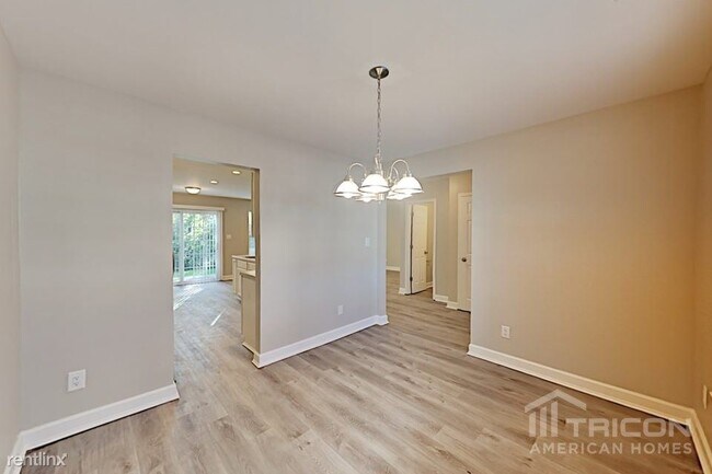 Foto del edificio - 4424 River Edge Dr