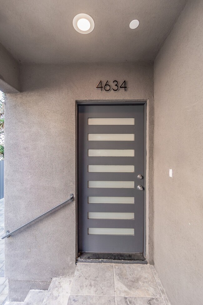 Foto del edificio - 4630 St Elmo Dr