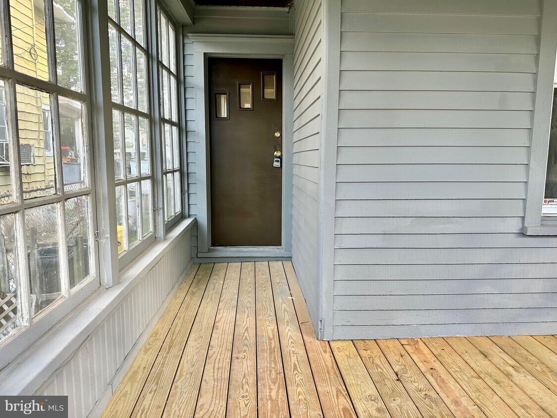 111 Parker Pl, Hamilton Township, NJ 08609 House Rental in Hamilton