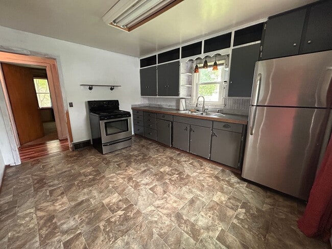 Building Photo - Charming House for rent in Halliday