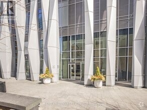 Building Photo - 1-1111 Yorkville Ave