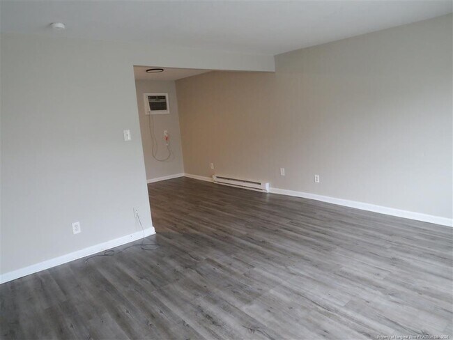 Foto del edificio - 1917 King George Dr