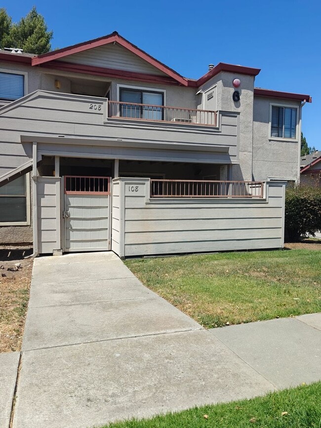 Building Photo - Bay Point, Excellent Location with 2 Bed 2...