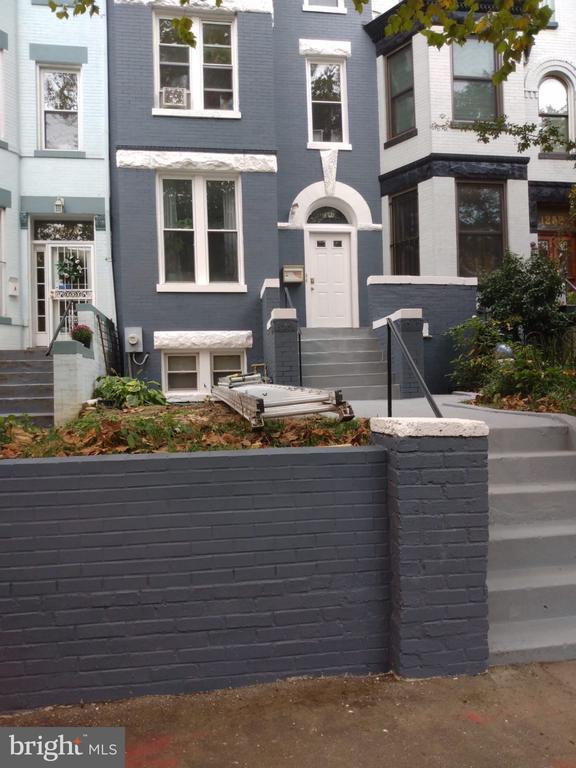 Foto del edificio - 1250 Columbia Rd NW