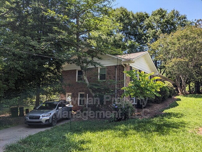 Foto del edificio - 115 Davis Estates Rd