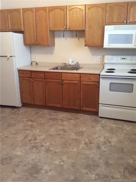 49 Belair Dr Unit 49, New Milford, CT 06776 Condo for Rent in New