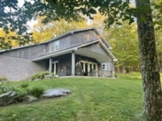 Foto del edificio - 848 Pine Kill Rd