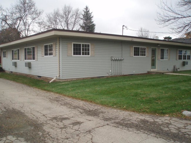 Foto del edificio - 136 West Klubertanz #4