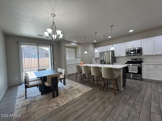 Foto del edificio - 326 Brookhaven Pl