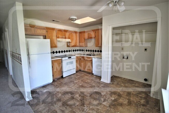 Foto del edificio - 901 North Dr