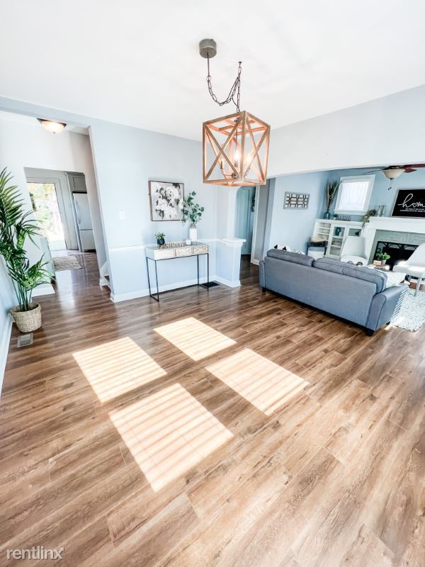 Foto del edificio - 3 br, 2 bath House - 8825 Powell Ave.