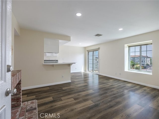 Building Photo - 1229 W 223rd St