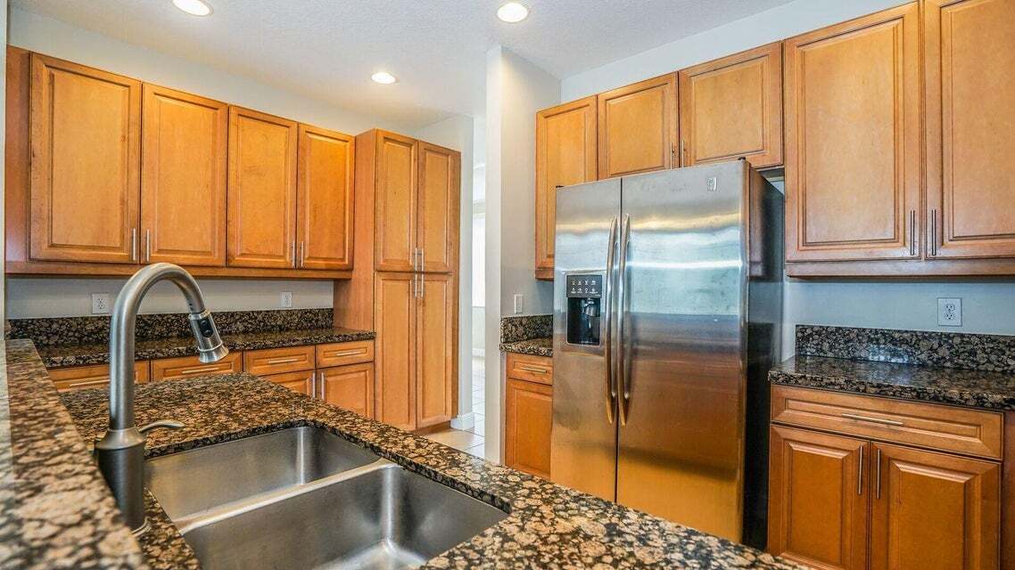 Foto principal - 3833 NW 5th Ter