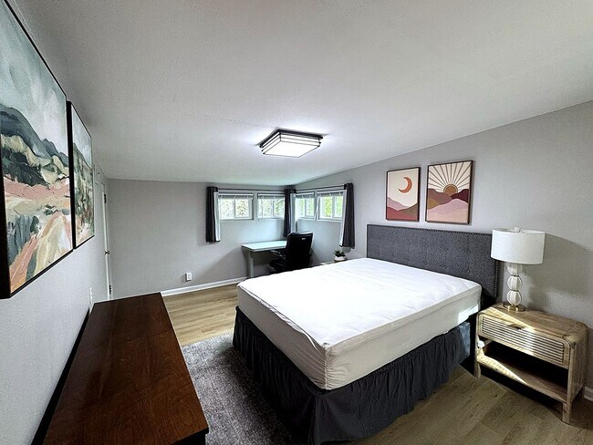 Foto del edificio - 2607 Glenwood Ln