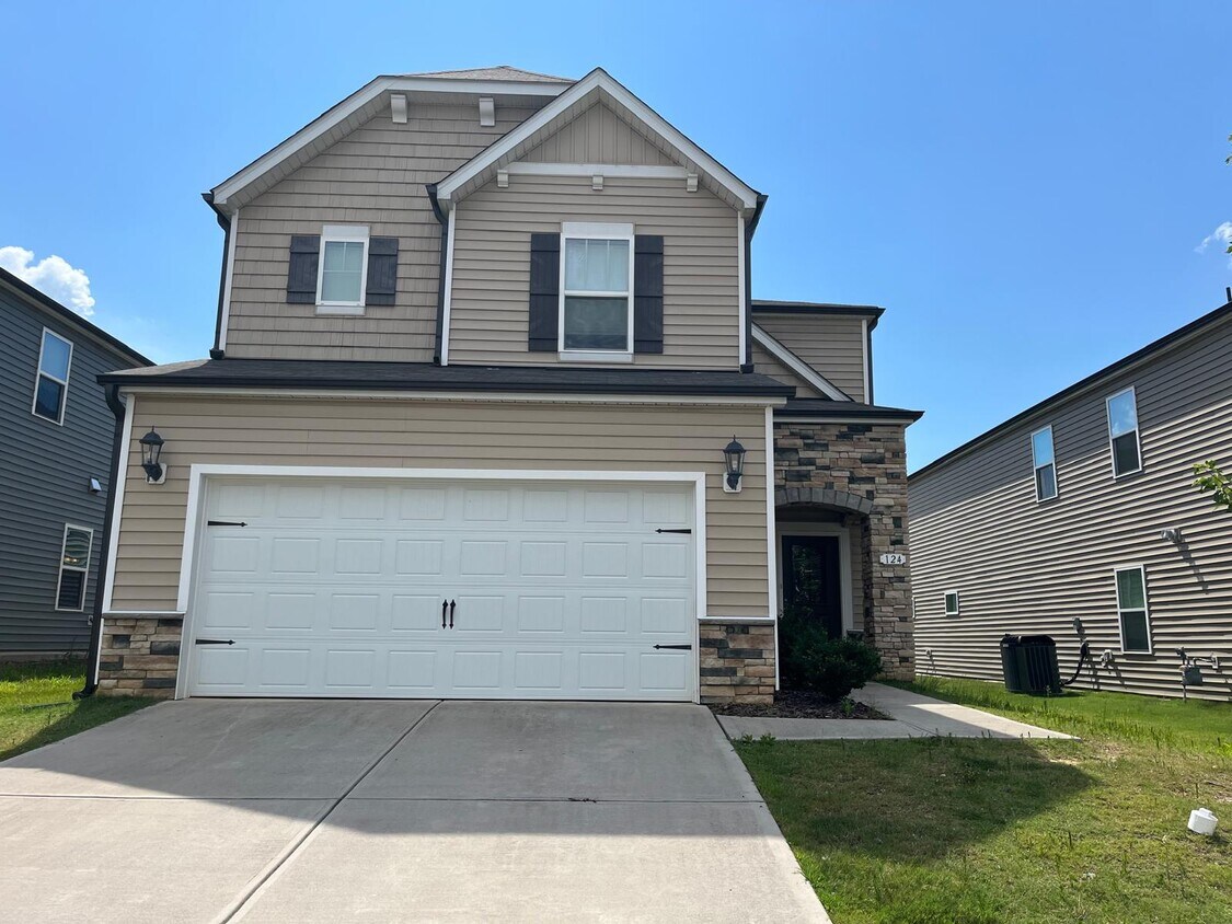 Primary Photo - 128 Boone Lake Way
