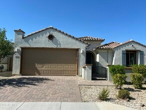Building Photo - 8757 W Rancho Dr