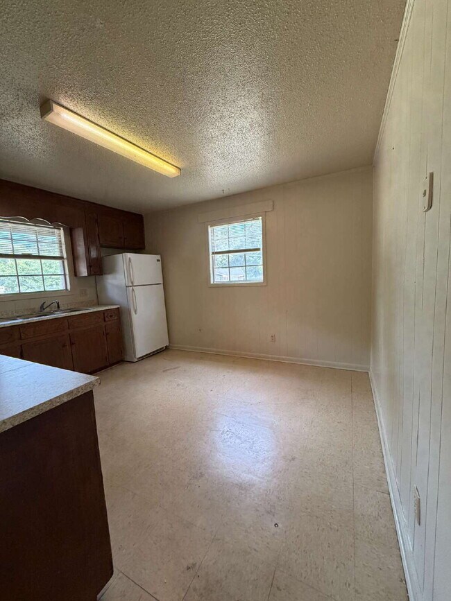 Foto del edificio - Apt for rent in Midland City, AL