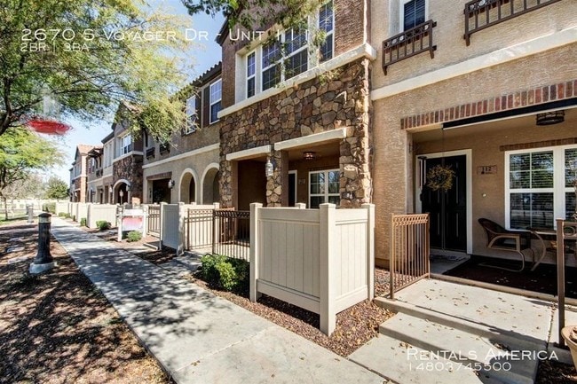 Building Photo - 2670 S Voyager Dr