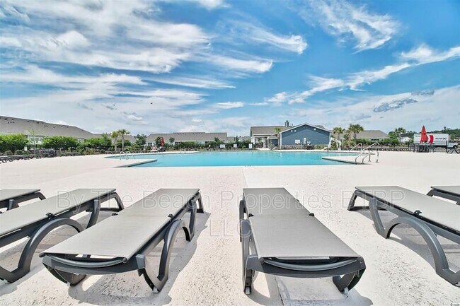 Building Photo - 1072 Caprisia Loop