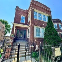 Building Photo - 2244 N Springfield Ave