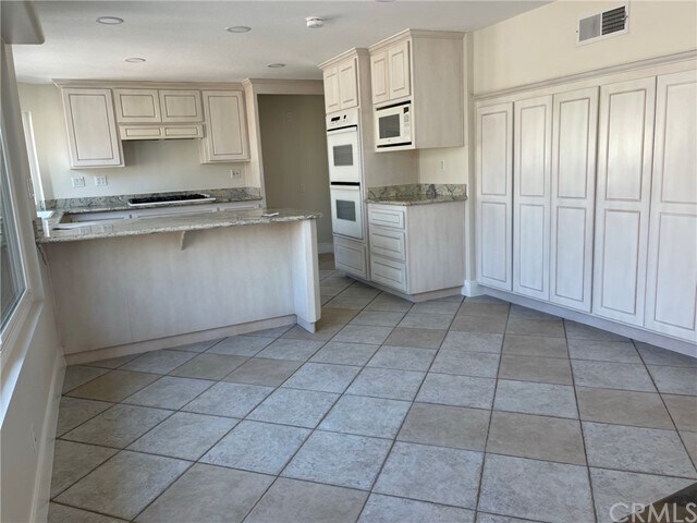 Foto del edificio - 25495 Willow Wood St