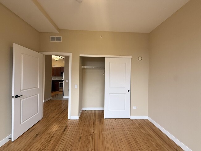 Interior Photo - Pioneer Endicott