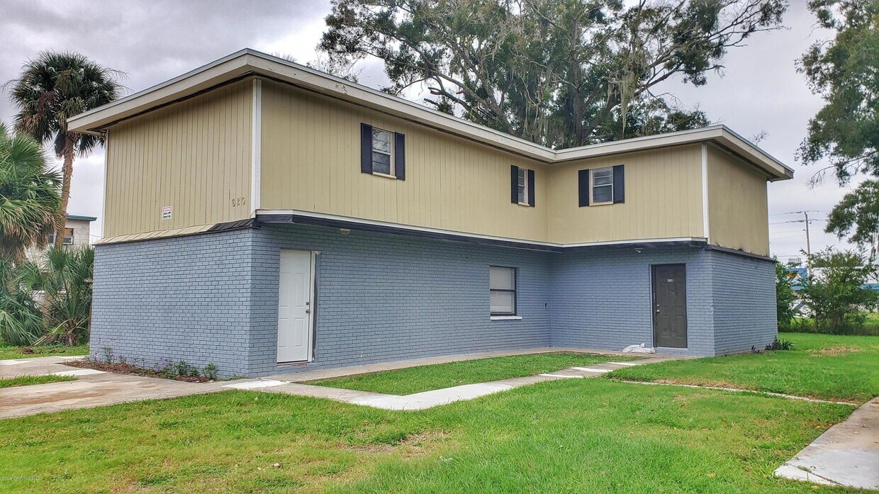 Primary Photo - 620 S Grannis Ave
