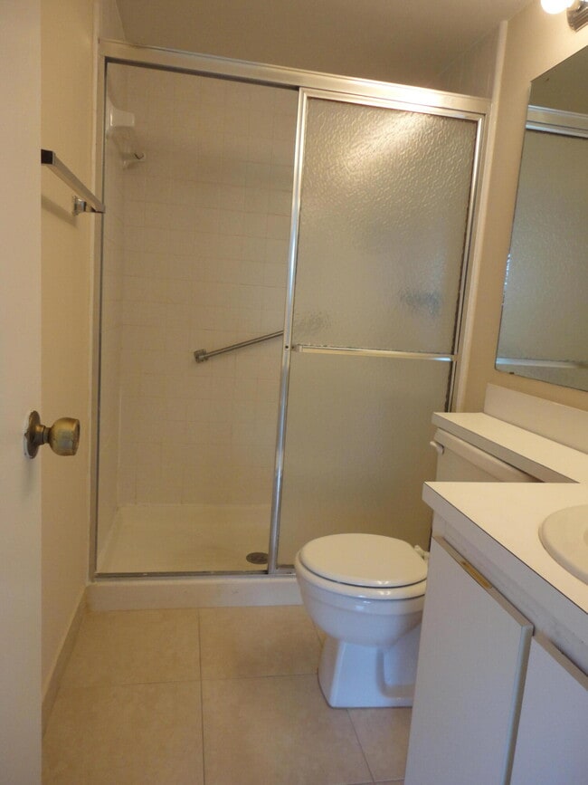 Foto del edificio - 523 Shady Pine Way