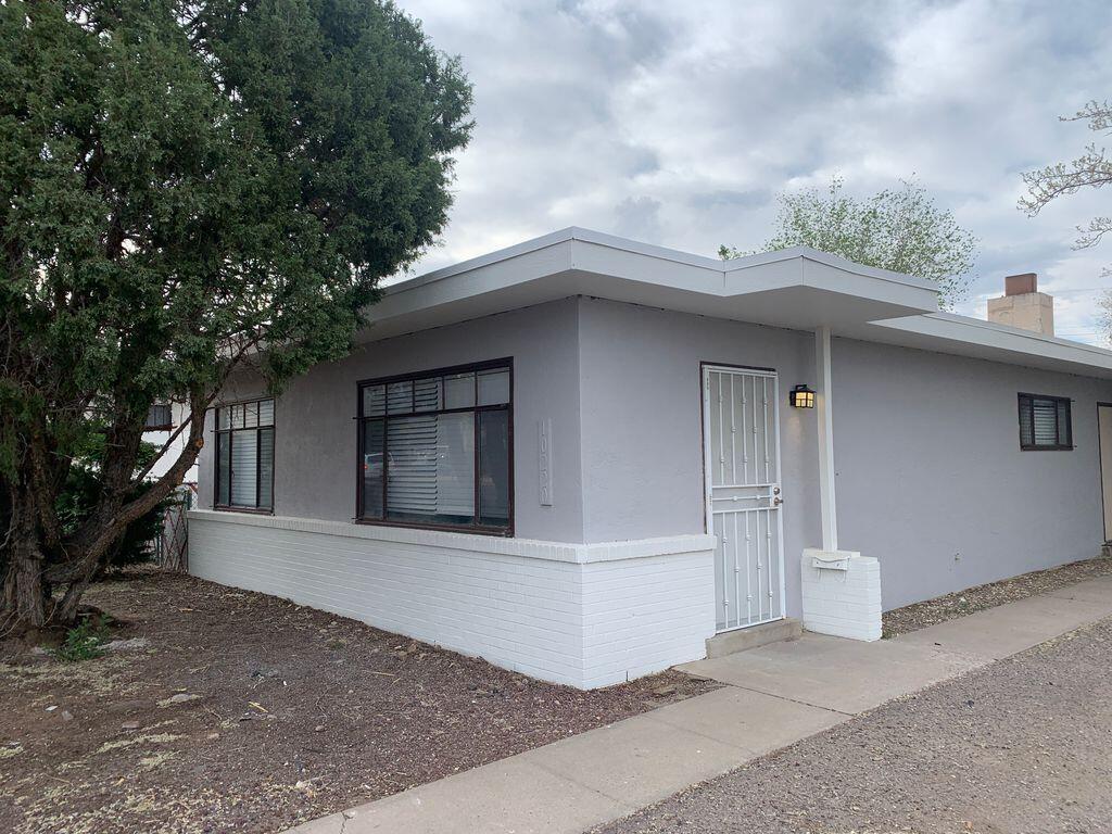 Primary Photo - 10222 Candelaria Rd NE