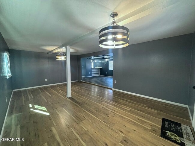 Building Photo - 228 Territory Dr