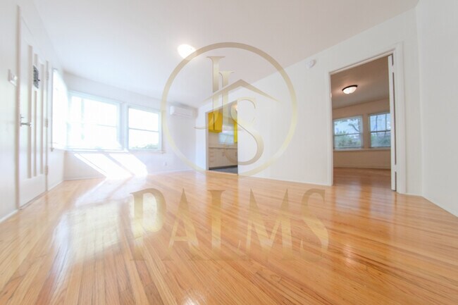 Foto del edificio - 1604 Silver Lake Blvd