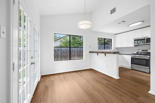 Building Photo - 14450 Robert I Walker Blvd