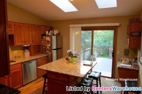 Building Photo - 4339 Hamilton Dr
