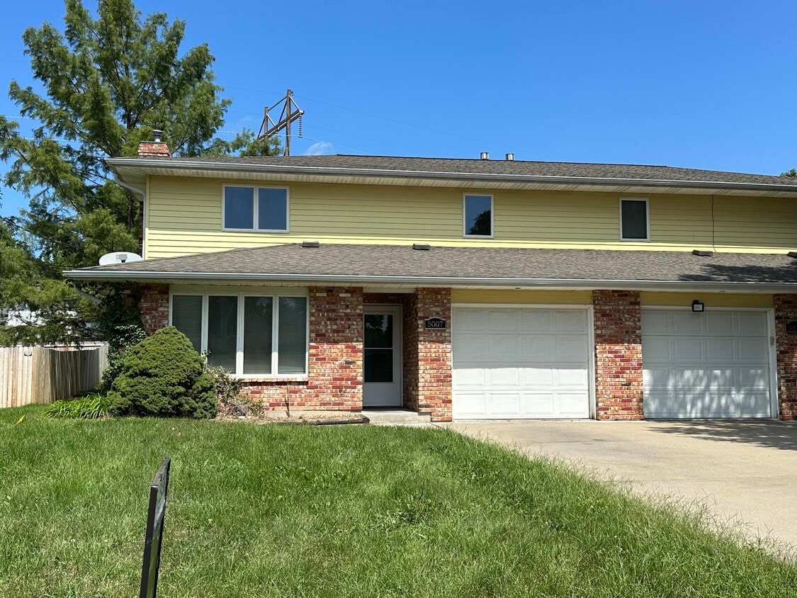 Primary Photo - 5007 W Georgetown Dr