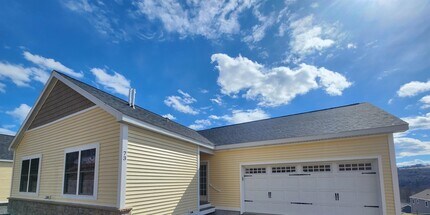 Building Photo - 73 Ivan Dr