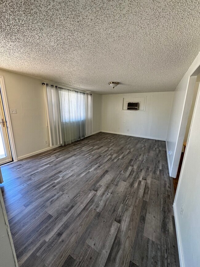 Sala de estar - 1622 Jerry Murphy Rd