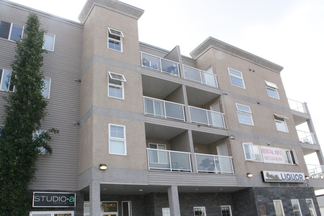 Photo principale - 4910 50 St