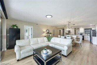 Building Photo - 3321 Glen Cairn Ct