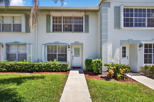 Foto del edificio - 3708 Savoy Ln
