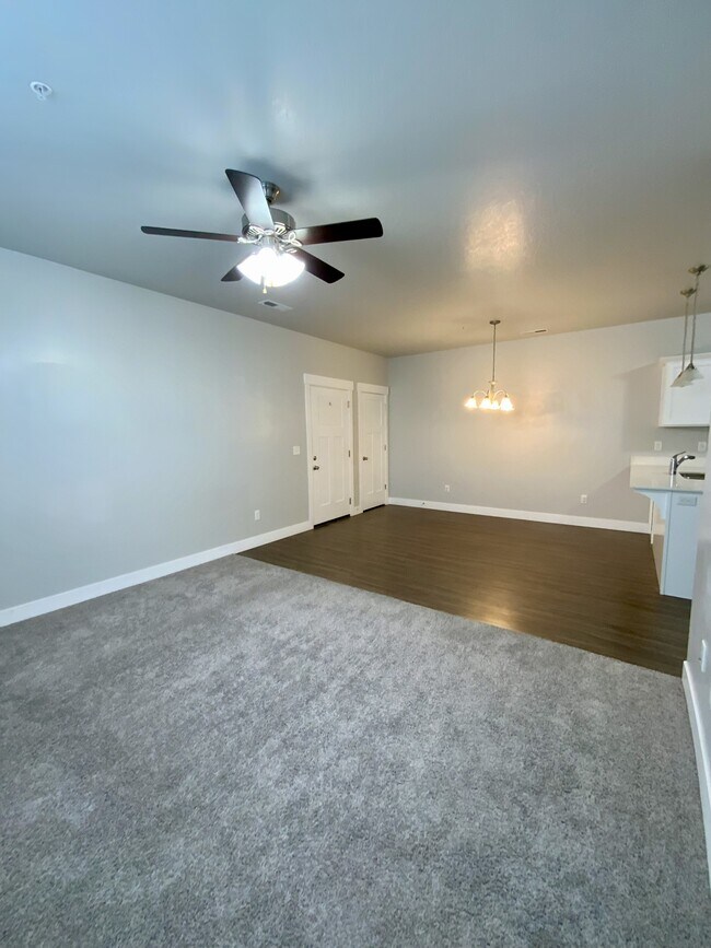 Building Photo - 3724 W 1850 N